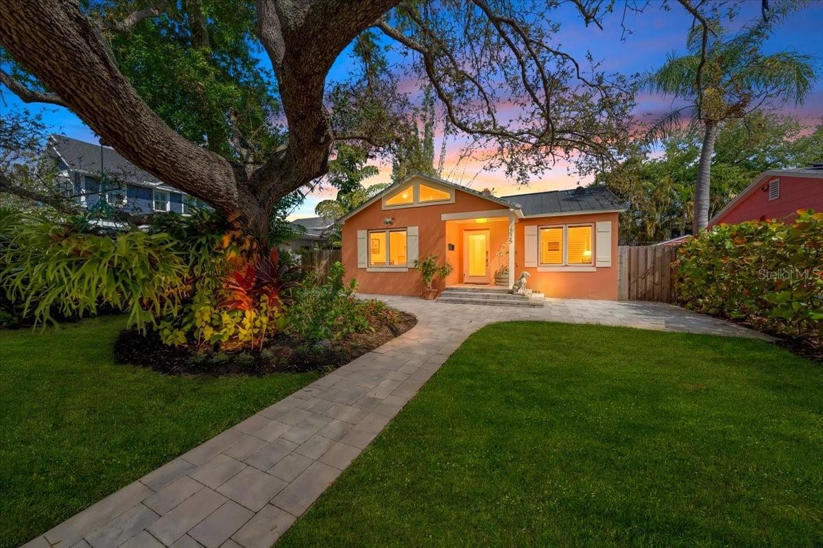 Details for 225 17th Avenue Se, ST PETERSBURG, FL 33701