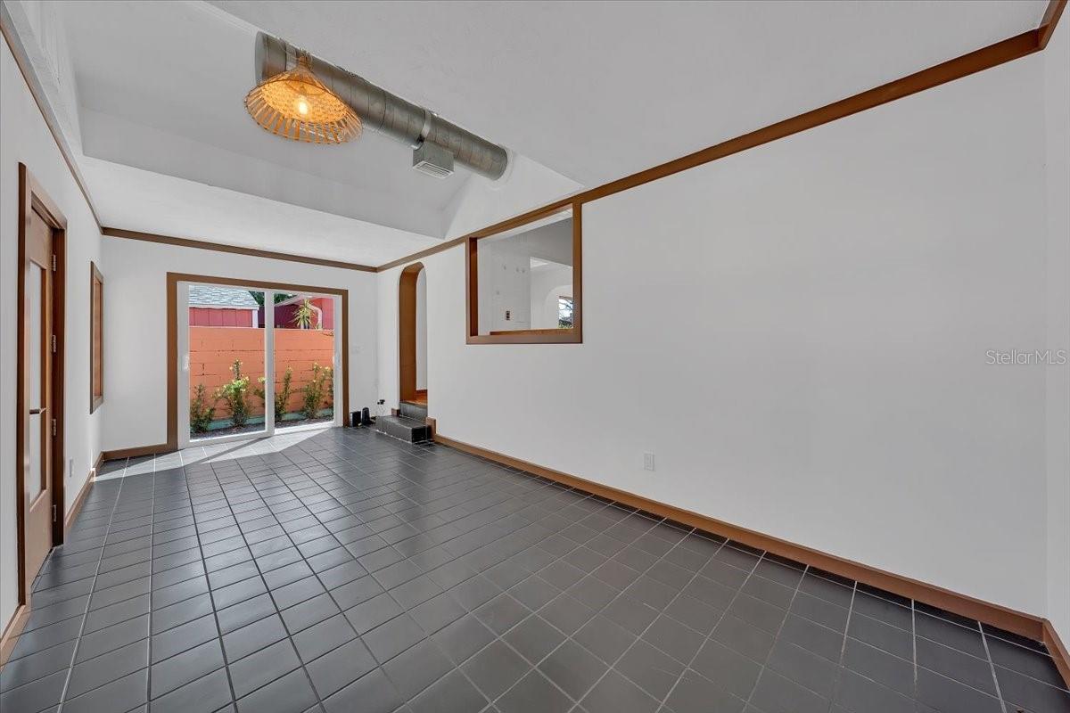 Listing photo id 34 for 225 17th Avenue Se