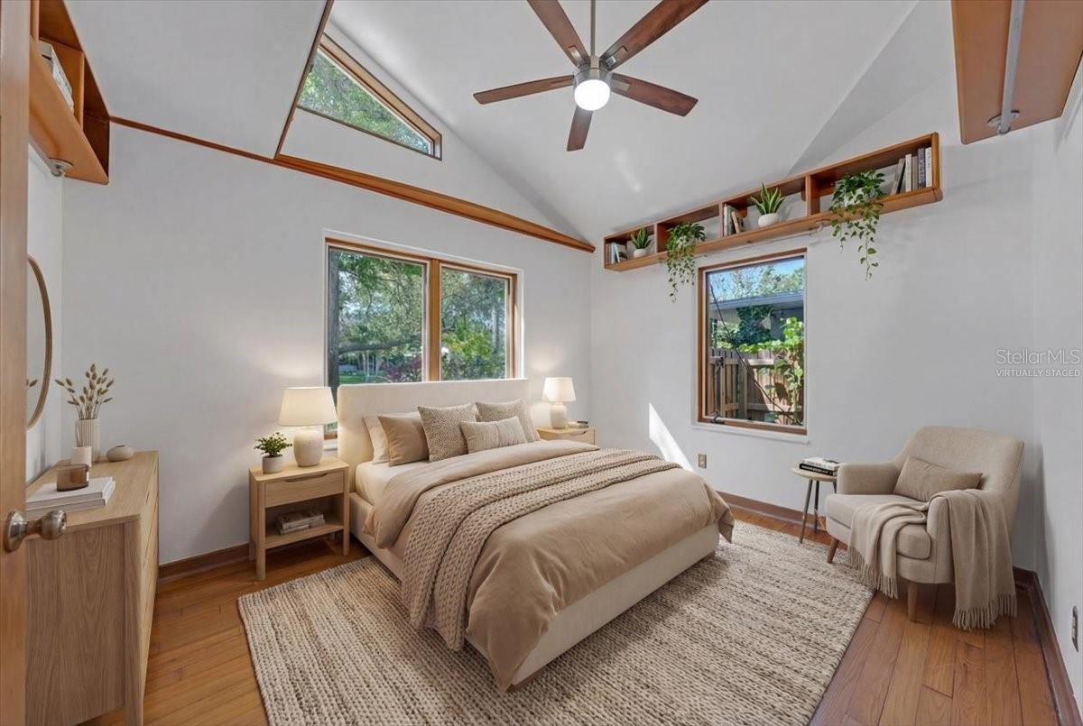 Listing photo id 2 for 225 17th Avenue Se