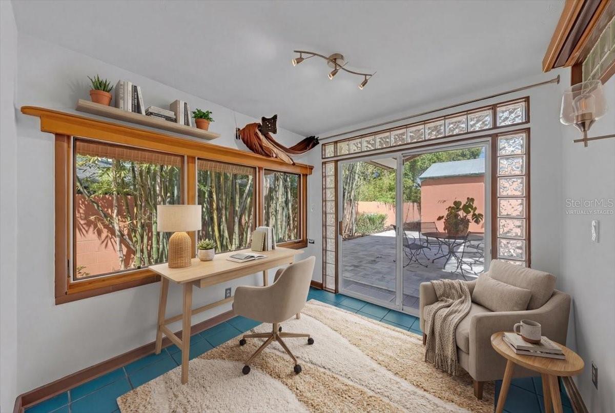 Listing photo id 4 for 225 17th Avenue Se