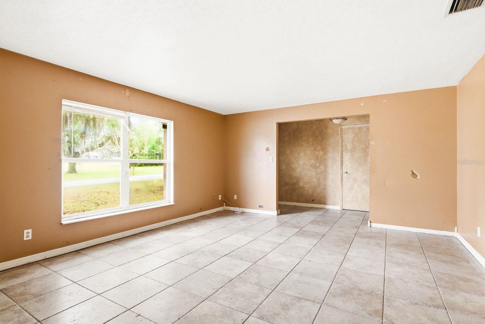 Image 7 of 28 For 31035 Willow Bank Avenue