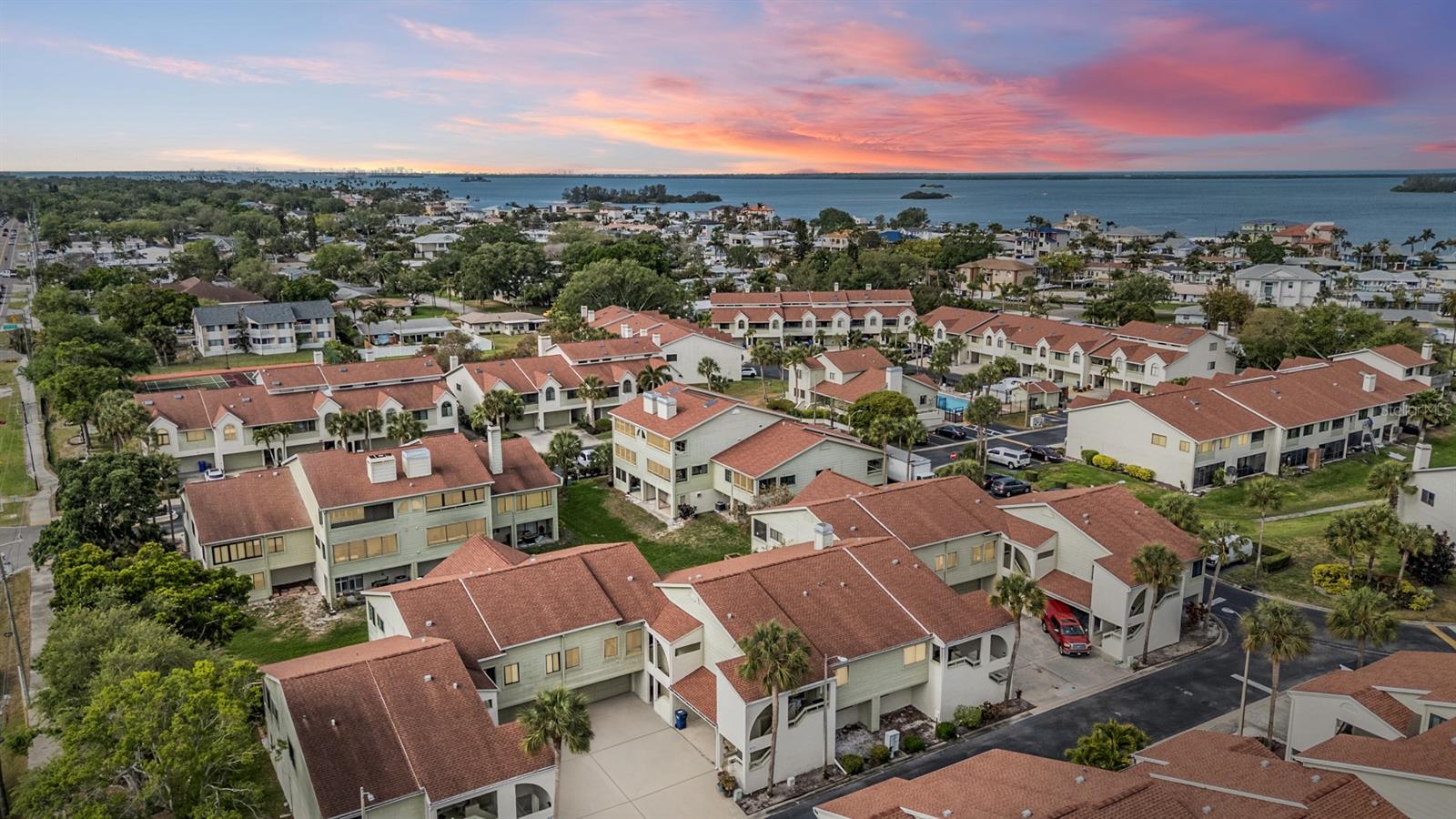 Details for 637 Drake Lane N, DUNEDIN, FL 34698