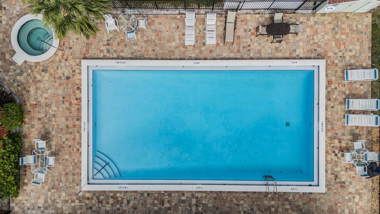 Image 42 of 43 For 637 Drake Lane N