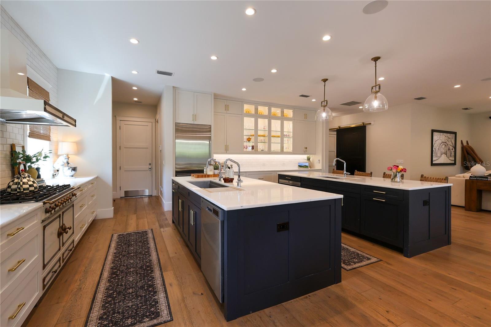 Image 15 of 44 For 2402 Parkland Boulevard