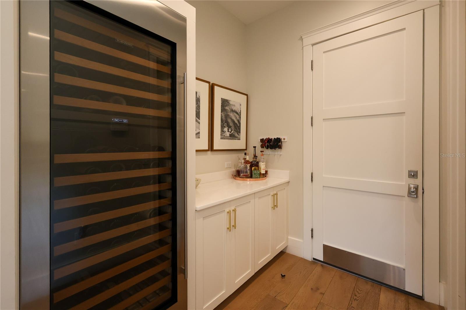 Image 19 of 44 For 2402 Parkland Boulevard