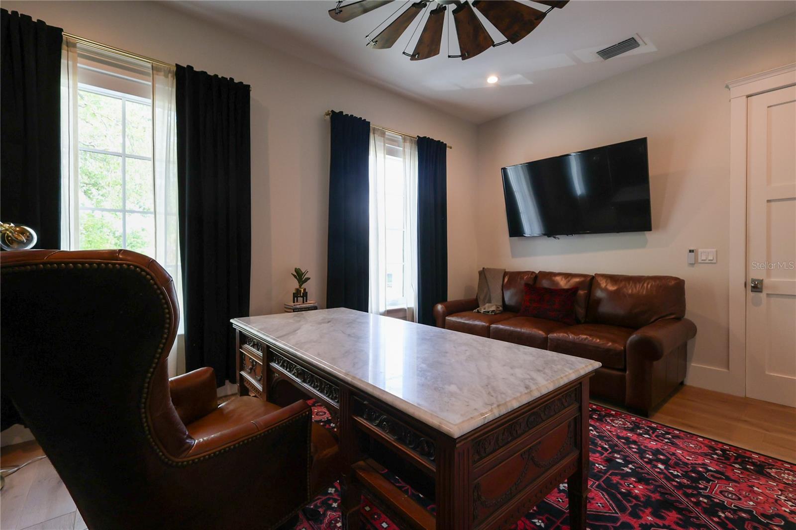 Image 30 of 44 For 2402 Parkland Boulevard