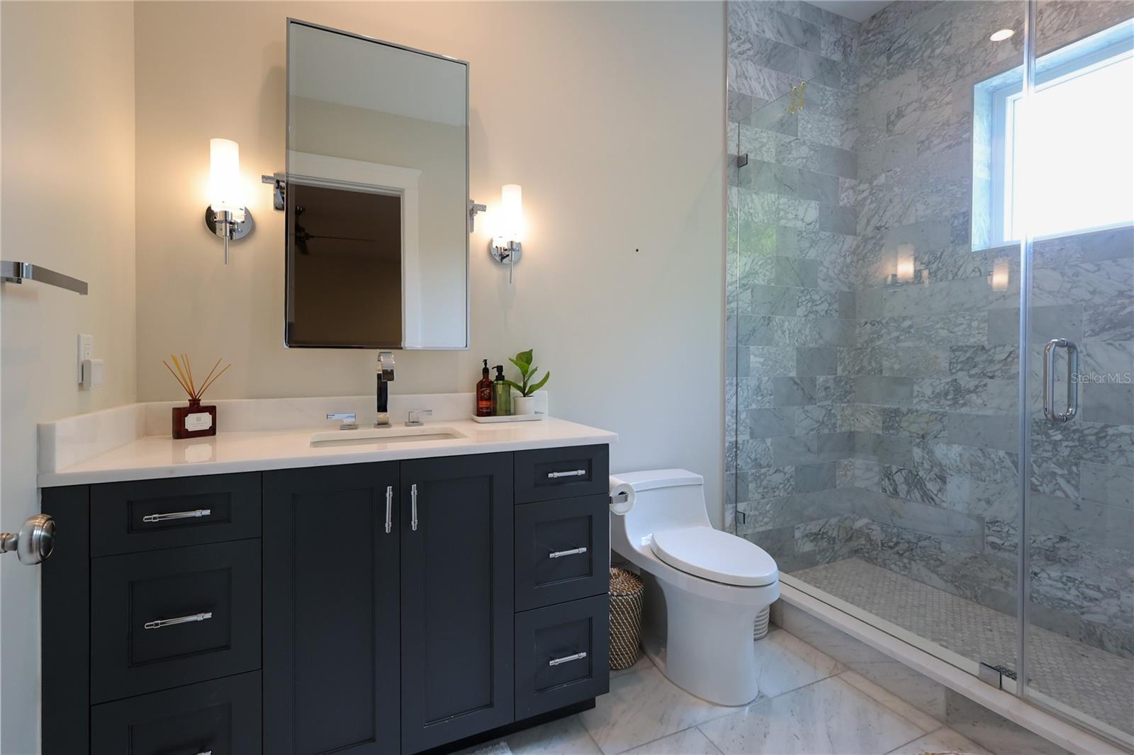 Image 36 of 44 For 2402 Parkland Boulevard