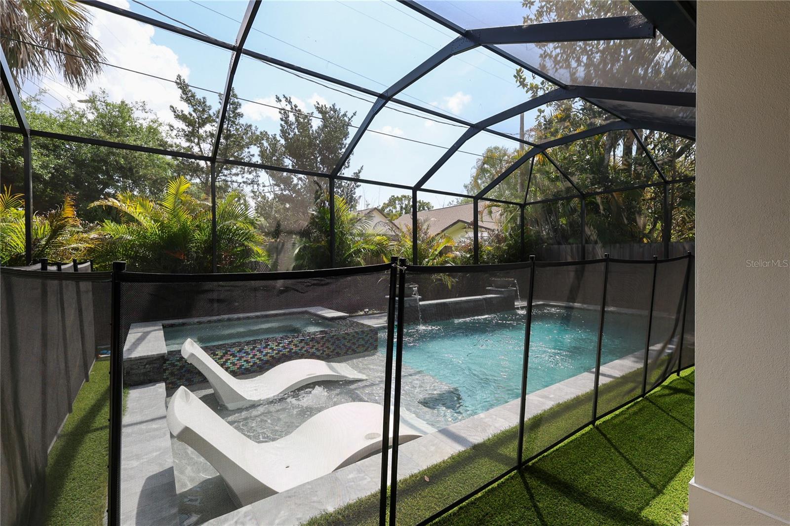 Image 39 of 44 For 2402 Parkland Boulevard