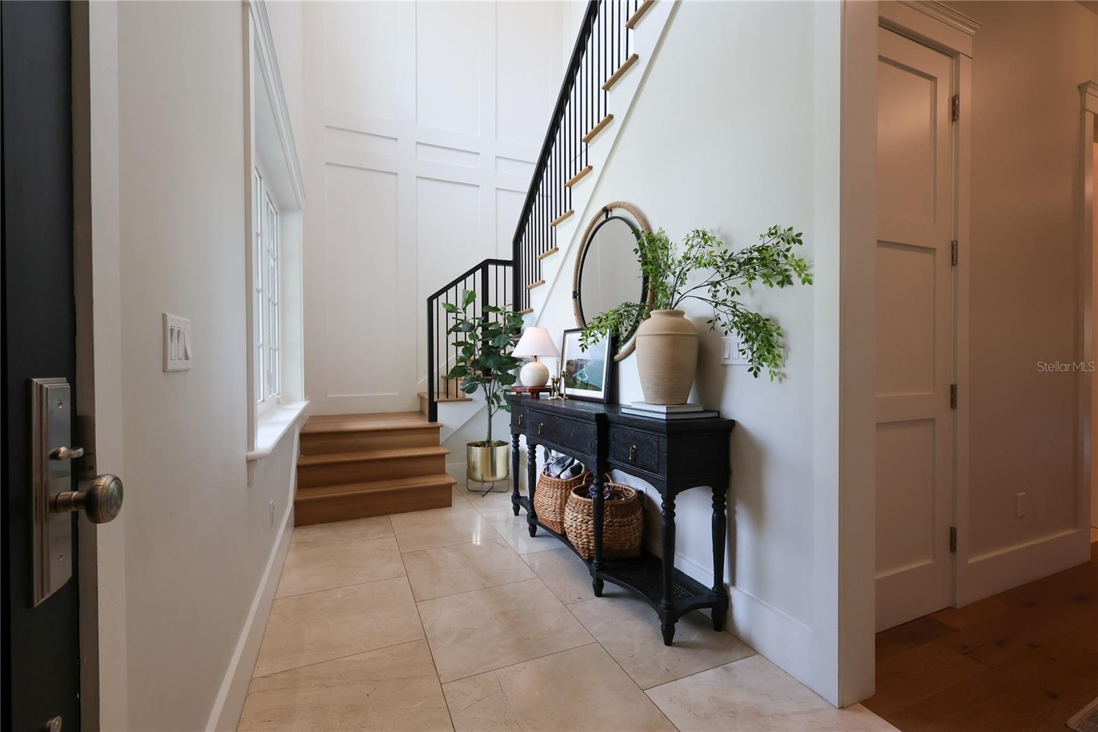 Image 4 of 44 For 2402 Parkland Boulevard