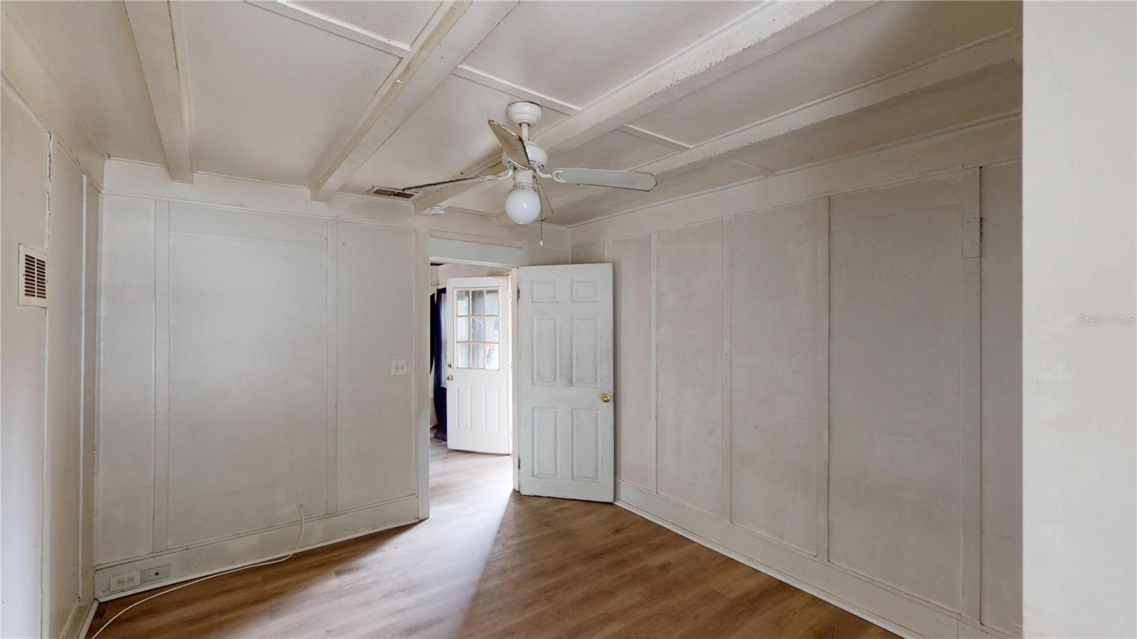 Image 5 of 21 For 1329 10th Avenue S