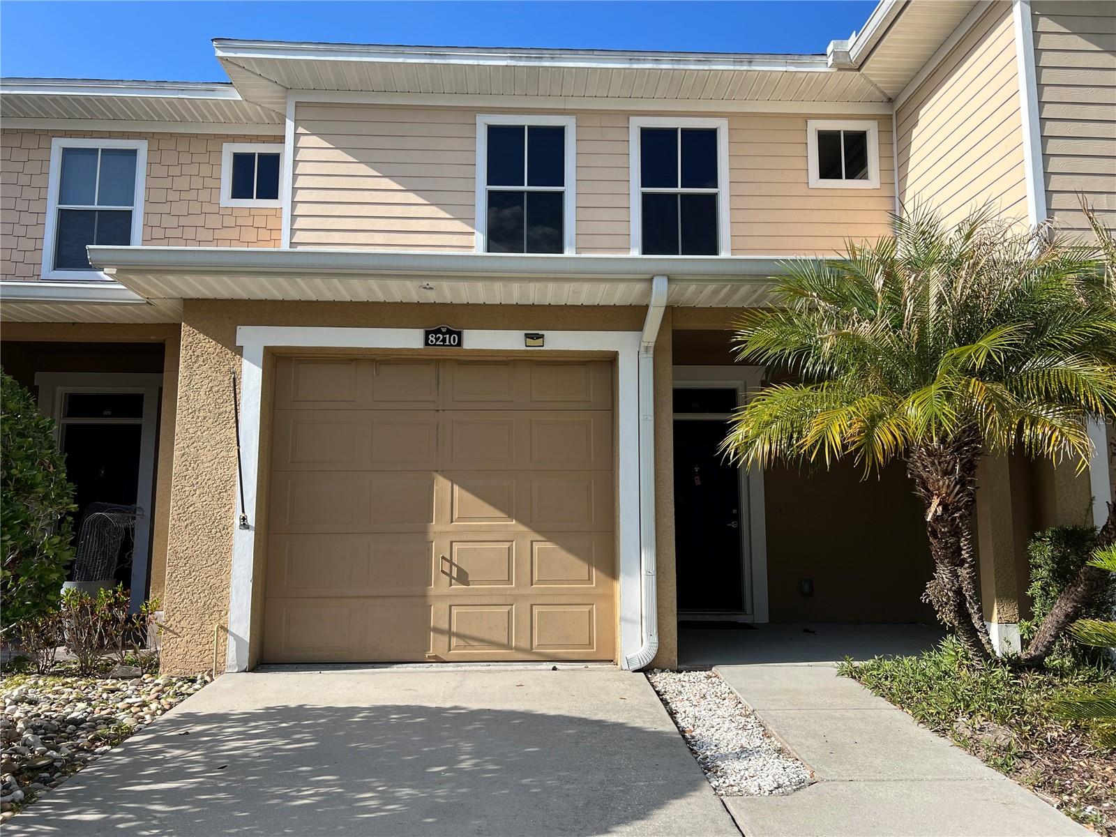 Details for 8210 Down Royal Road, TAMPA, FL 33610