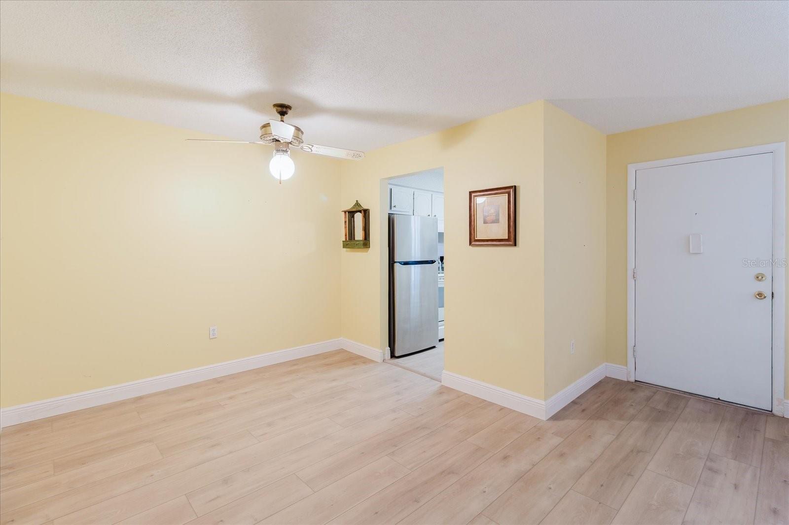 Image 16 of 36 For 2348 Shelley Street 12