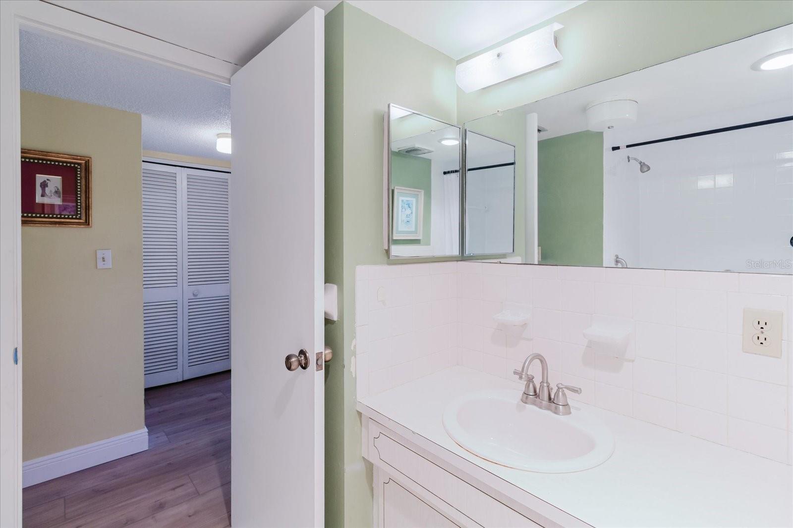 Image 28 of 36 For 2348 Shelley Street 12