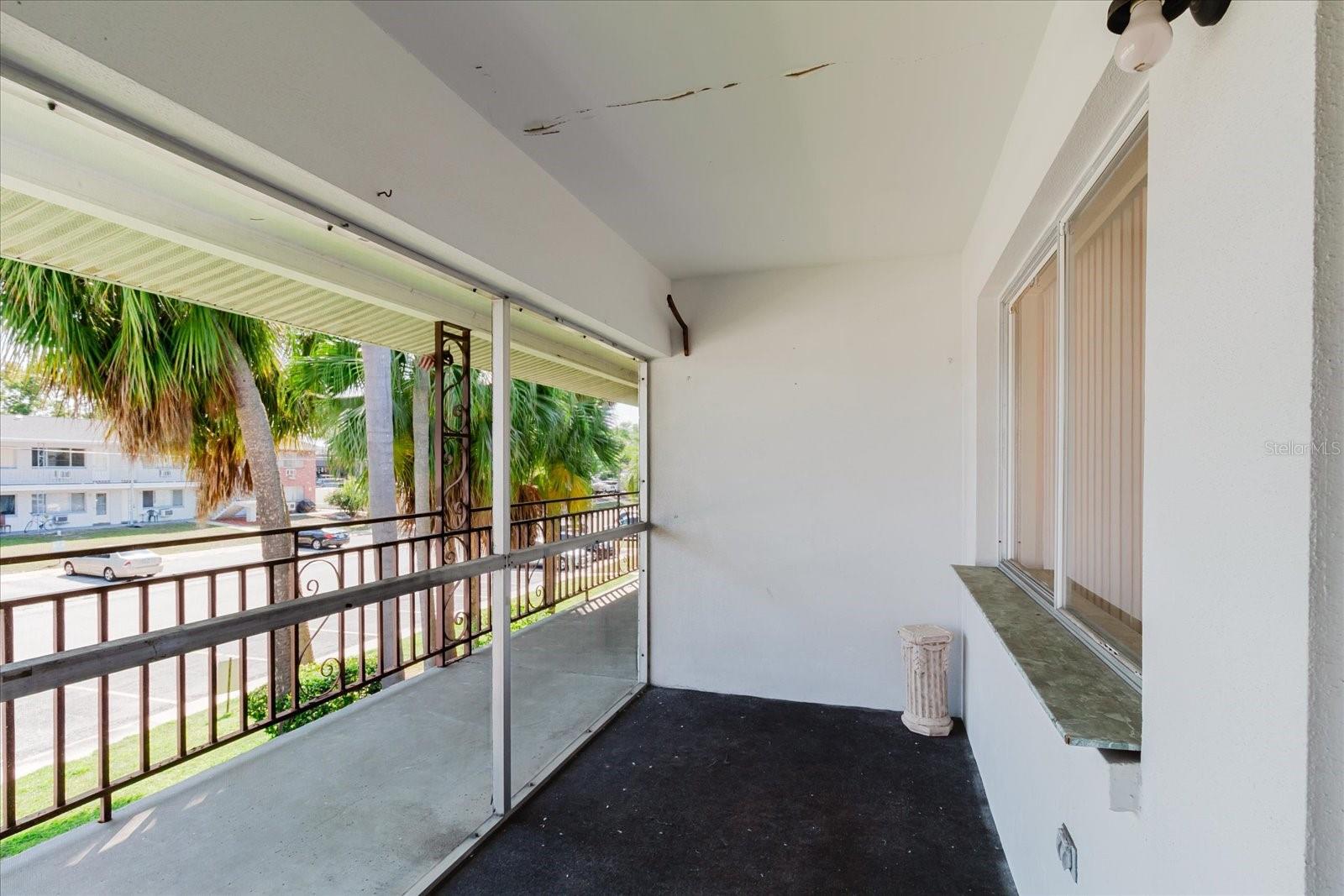 Image 8 of 36 For 2348 Shelley Street 12