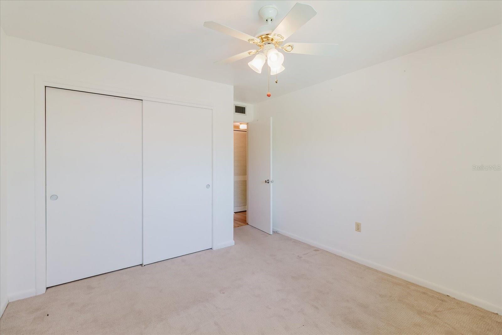 Image 28 of 33 For 2348 Shelley Street 13