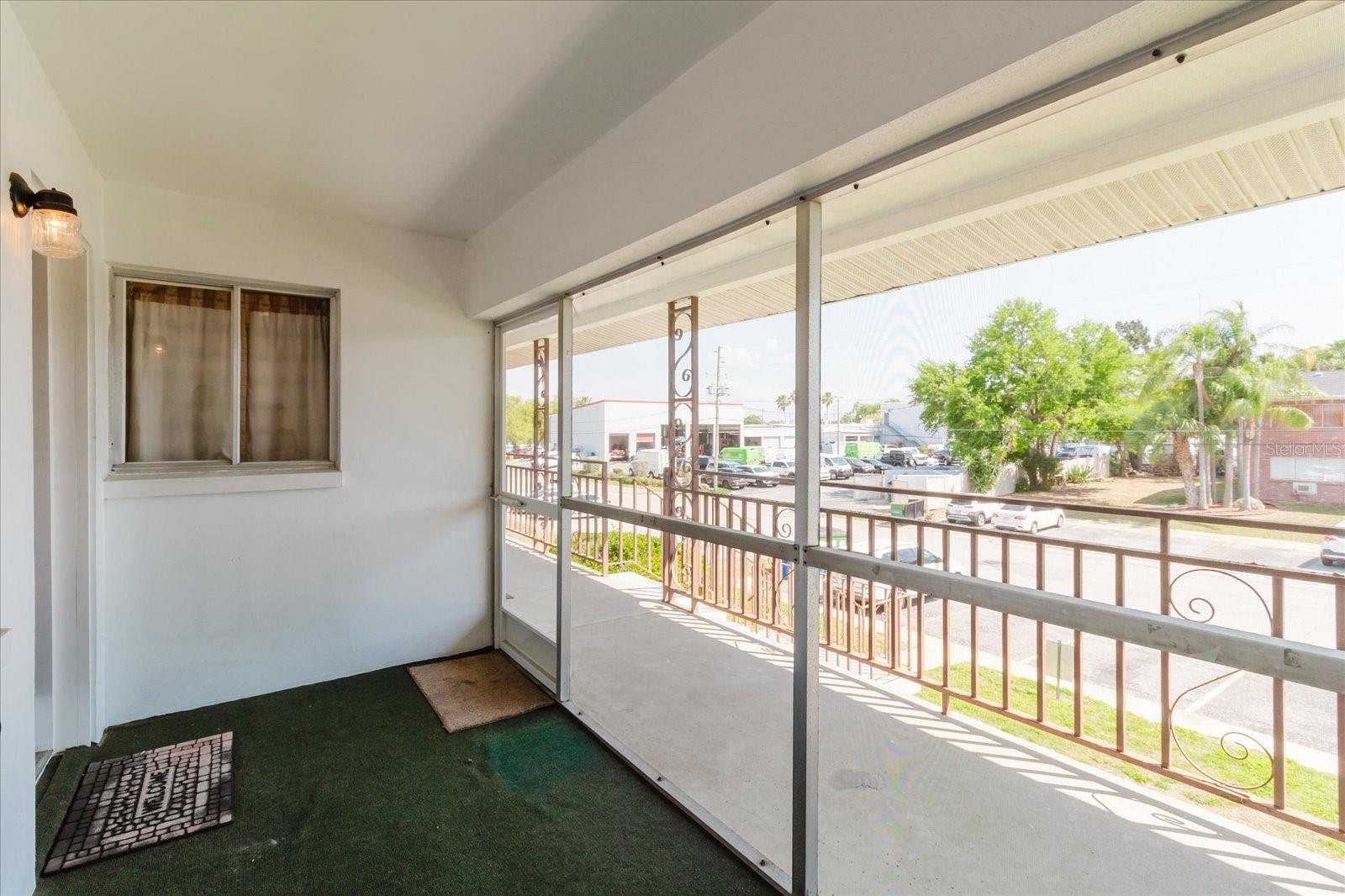 Image 8 of 33 For 2348 Shelley Street 13