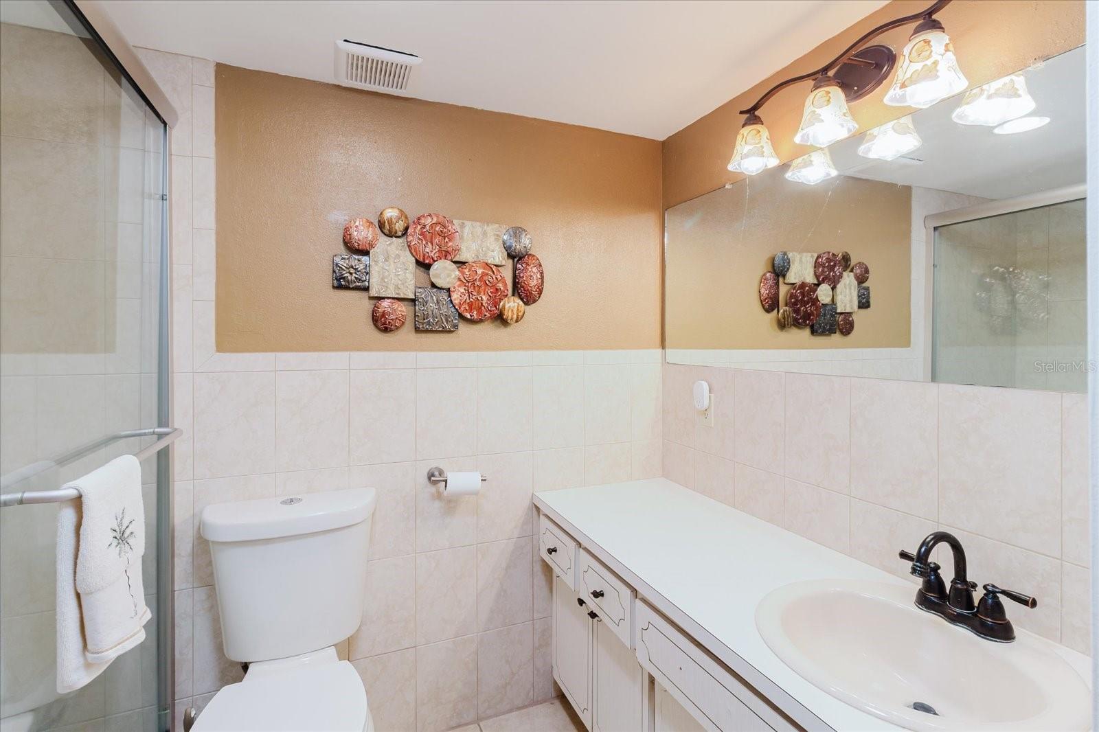 Image 28 of 38 For 2348 Shelley Street 4