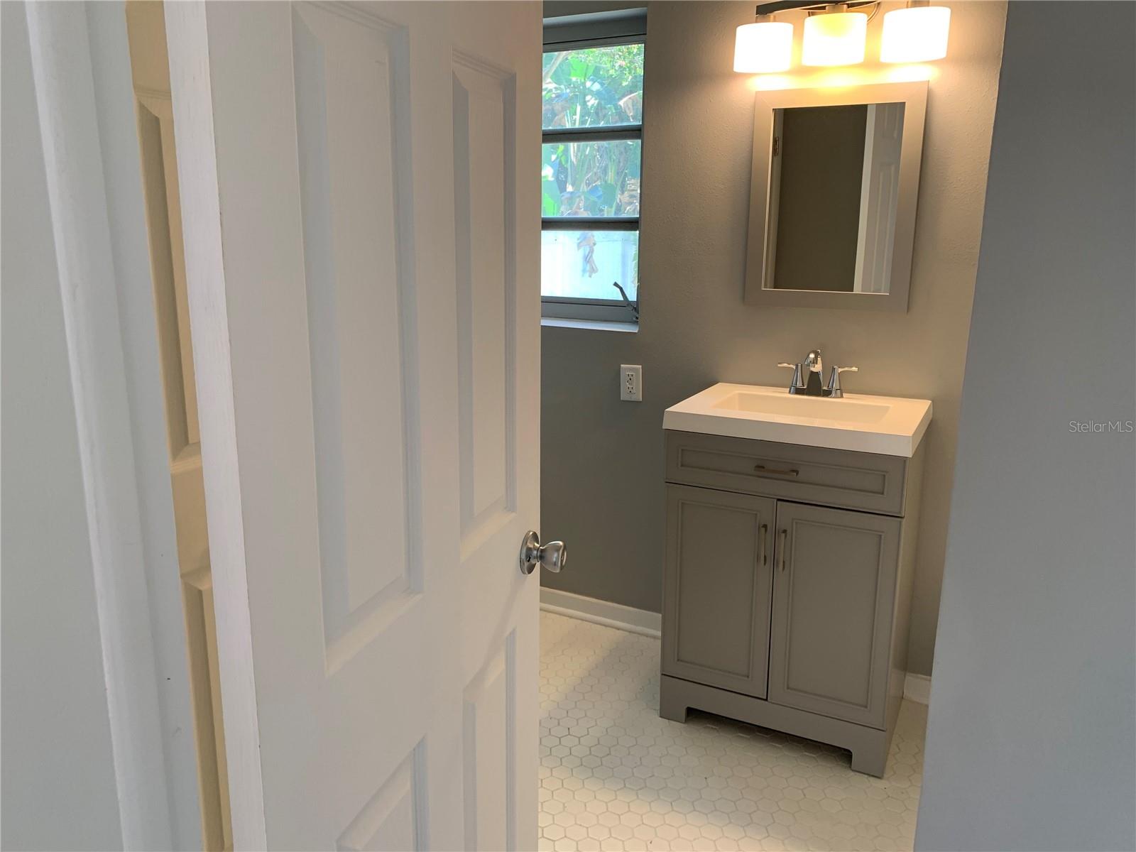 Image 12 of 36 For 3516 San Pedro Street