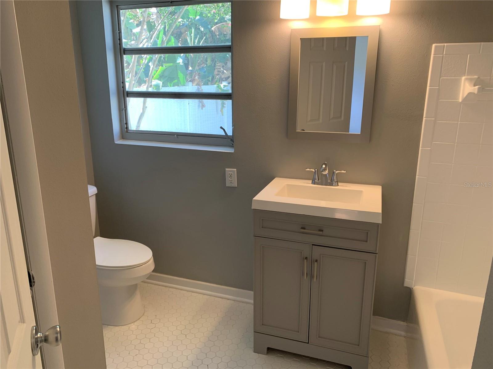 Image 15 of 36 For 3516 San Pedro Street