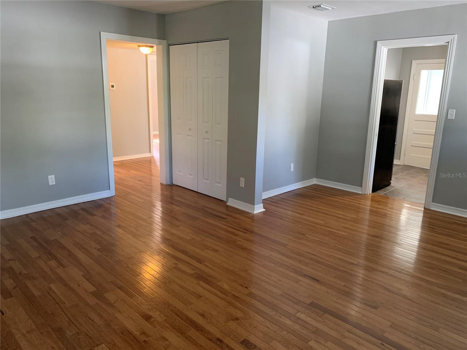 Image 3 of 36 For 3516 San Pedro Street