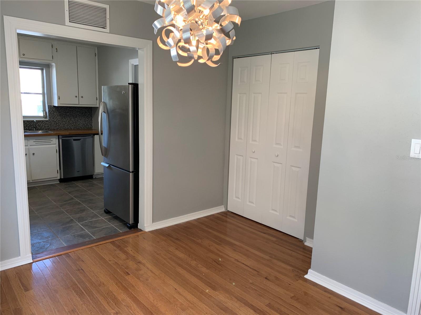 Image 7 of 36 For 3516 San Pedro Street