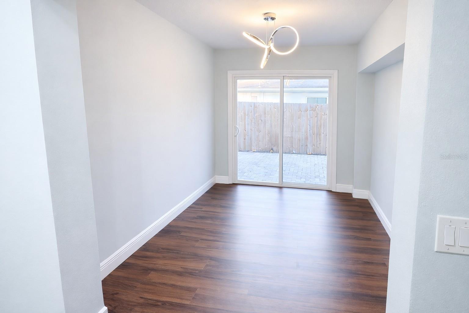 Image 13 of 32 For 1105 Connecticut Road