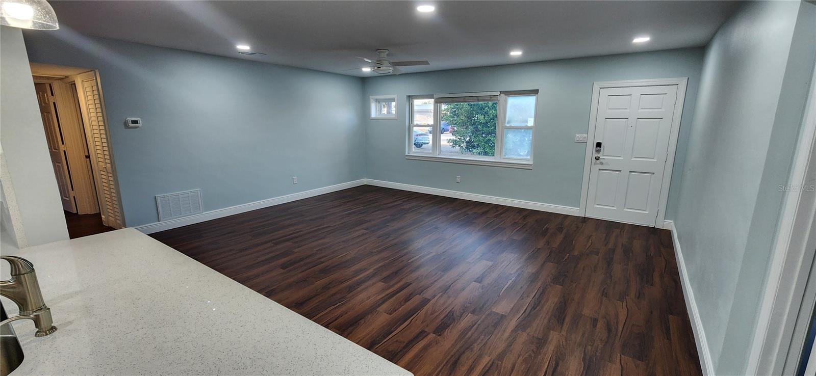 Image 8 of 32 For 1105 Connecticut Road