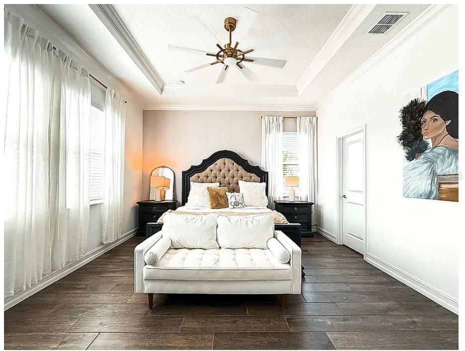 Image 18 of 52 For 22034 Storybook Cabin Way