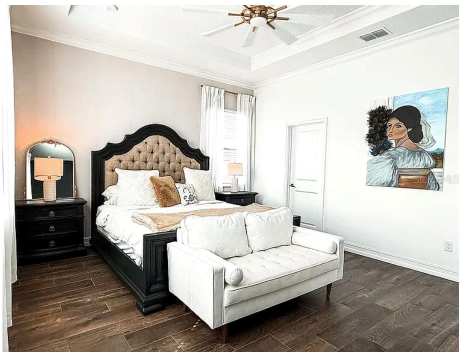 Image 19 of 52 For 22034 Storybook Cabin Way