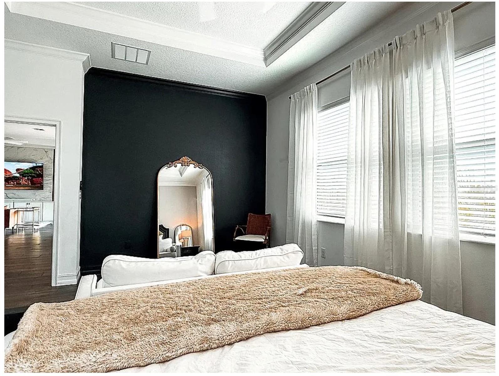 Image 20 of 52 For 22034 Storybook Cabin Way