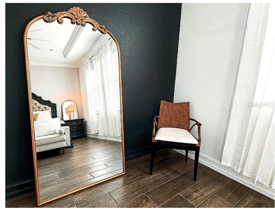 Image 21 of 52 For 22034 Storybook Cabin Way