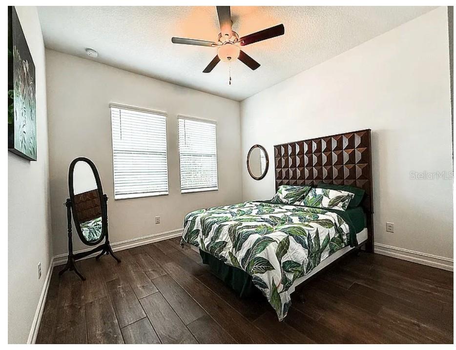 Image 24 of 52 For 22034 Storybook Cabin Way