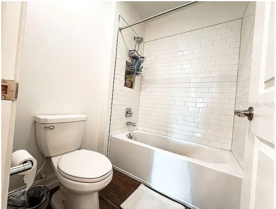 Image 36 of 52 For 22034 Storybook Cabin Way