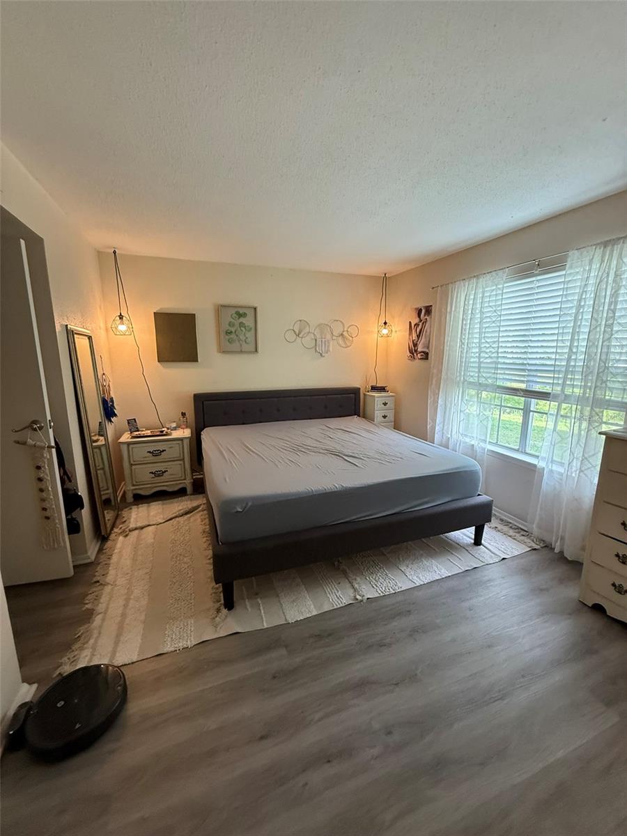 Image 9 of 13 For 9100 Dr Martin Luther King Jr Street N 1505