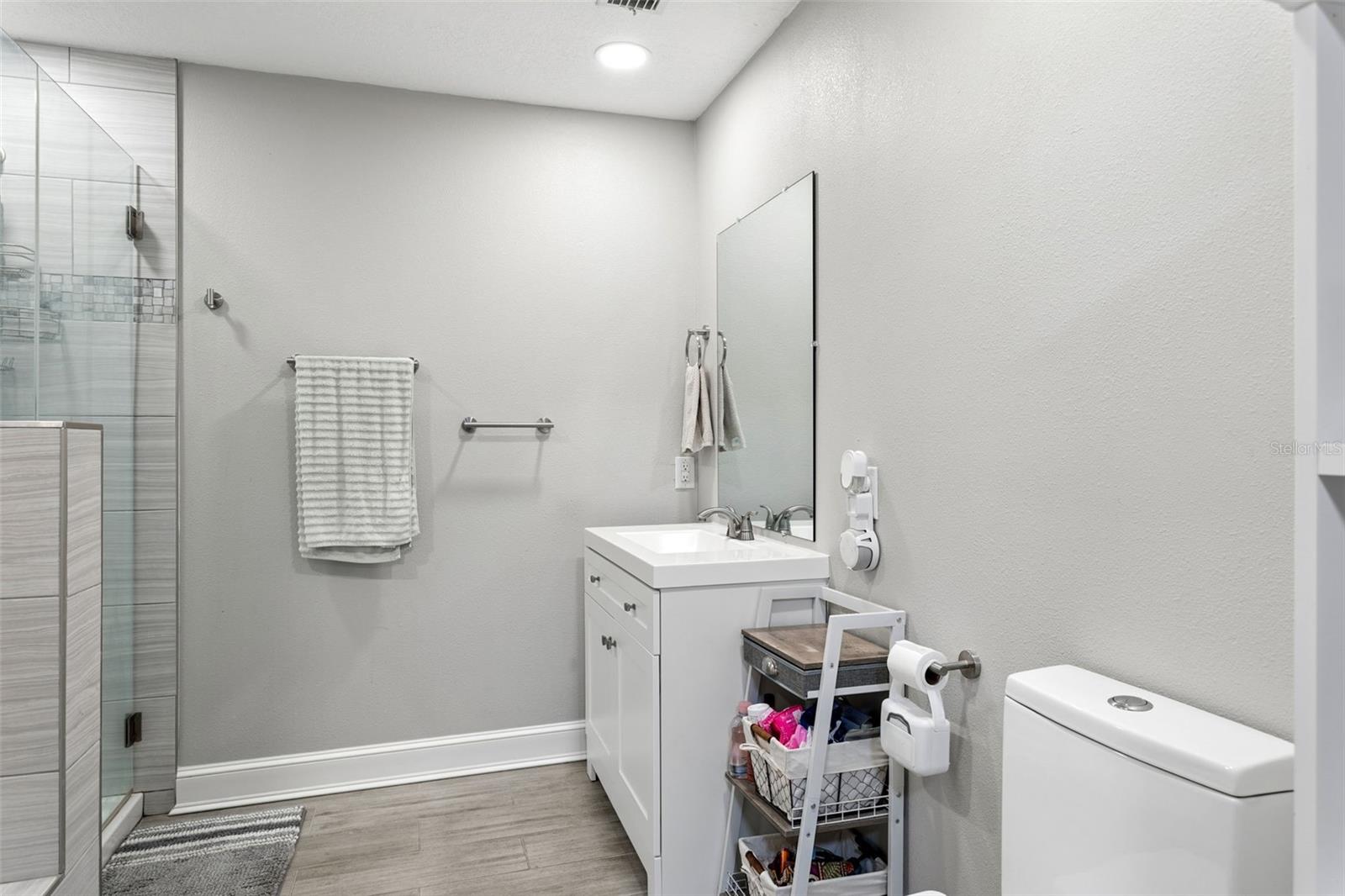 Image 20 of 35 For 5780 86th Avenue N