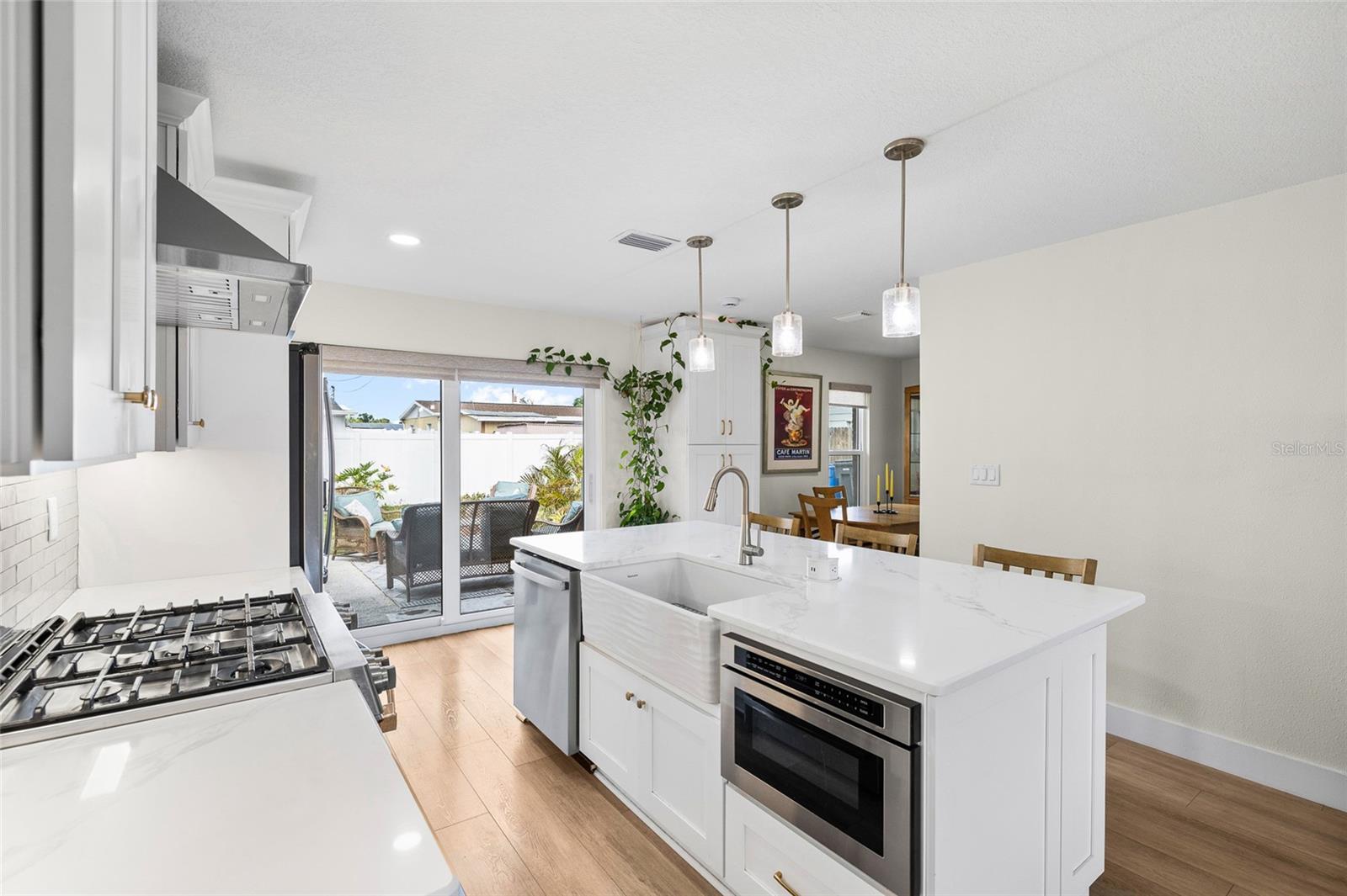 Image 4 of 31 For 4504 Dreisler Street