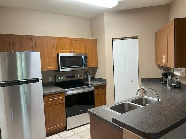 Image 10 of 33 For 2141 Portofino Place 28-282