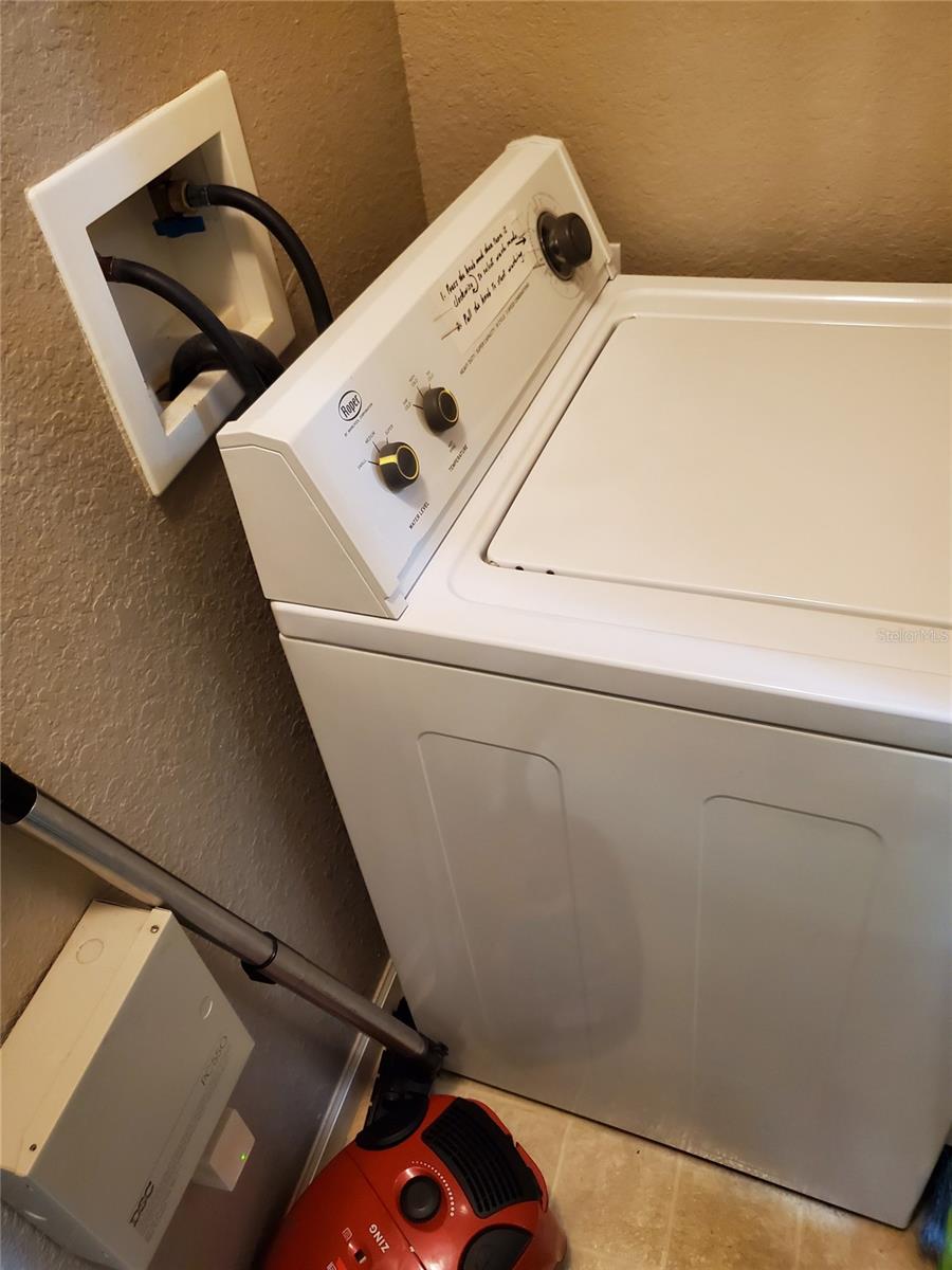 Image 19 of 33 For 2141 Portofino Place 28-282