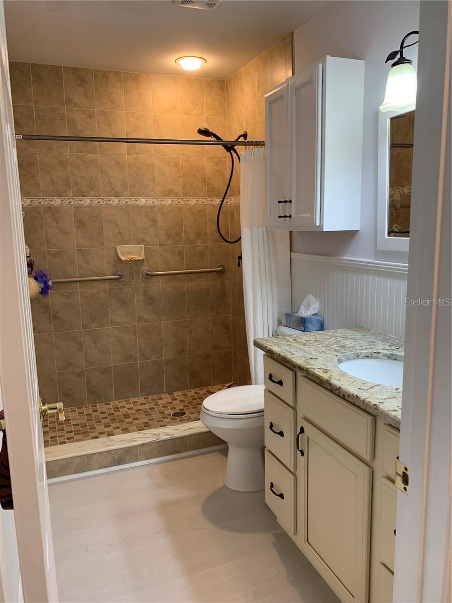 Image 13 of 24 For 2384 Tahitian Lane 6