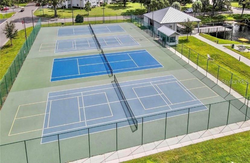 Image 17 of 24 For 2384 Tahitian Lane 6