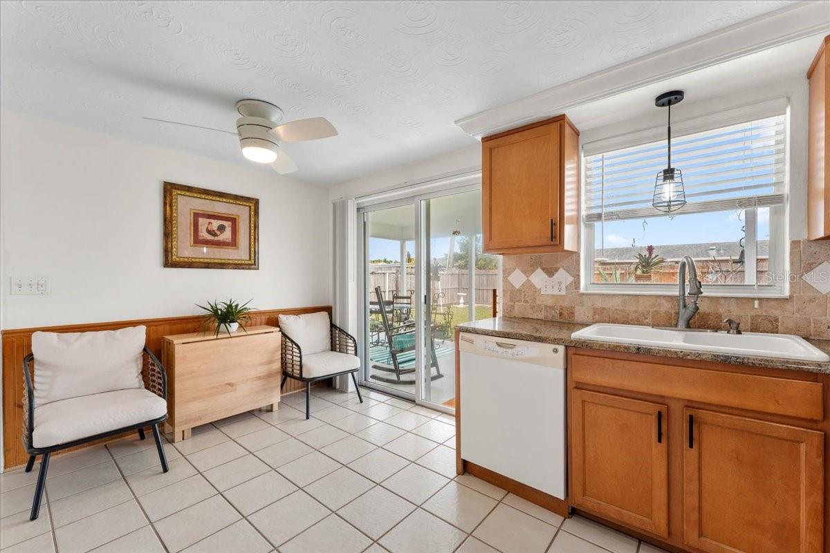 Image 13 of 40 For 3731 Elmwood Drive