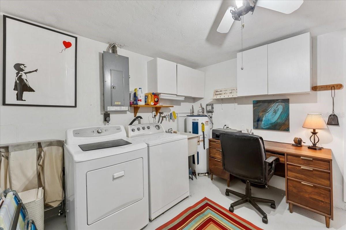 Image 22 of 40 For 3731 Elmwood Drive