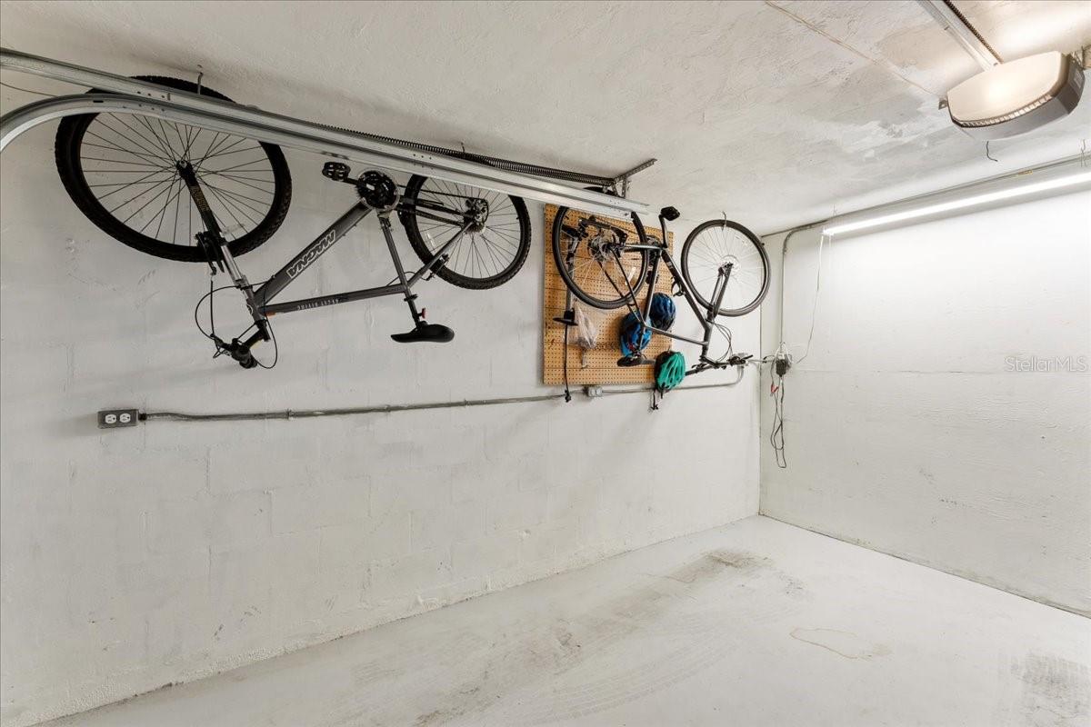 Image 24 of 40 For 3731 Elmwood Drive