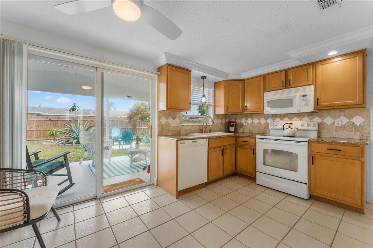 Image 3 of 40 For 3731 Elmwood Drive