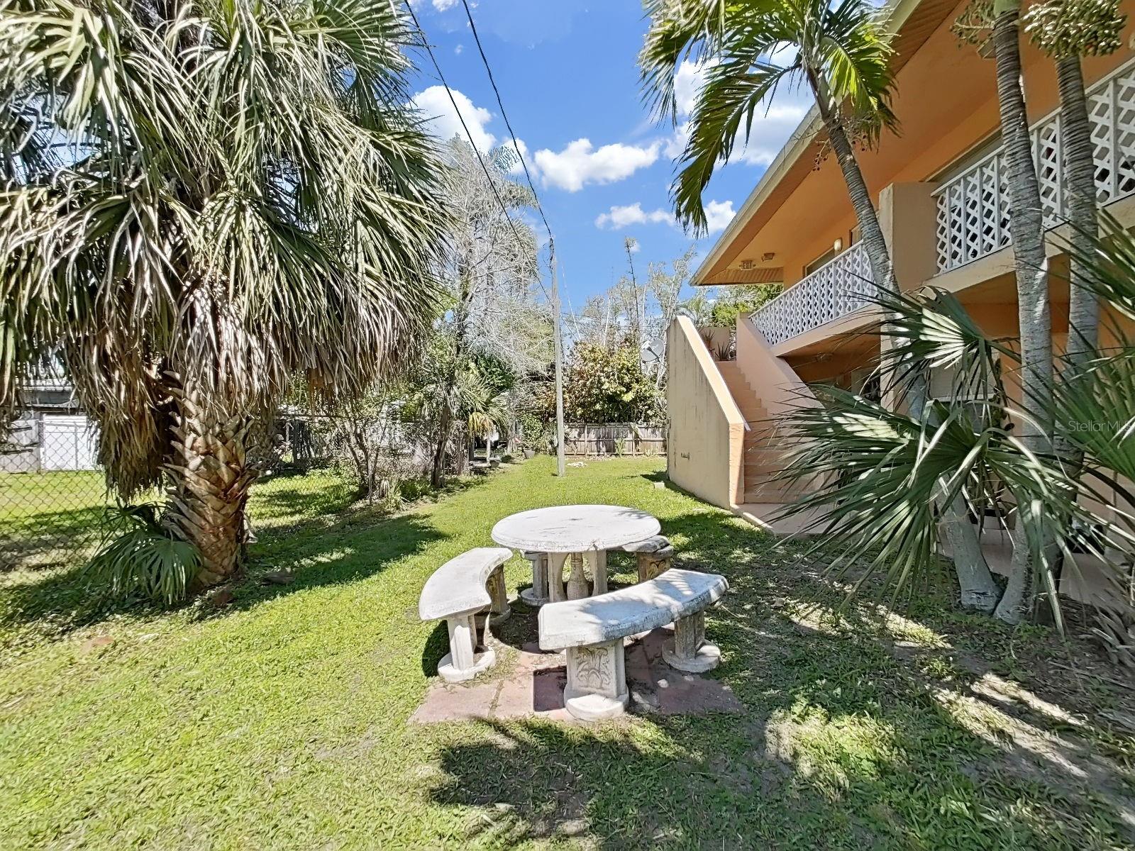 Image 25 of 33 For 206 22nd Avenue