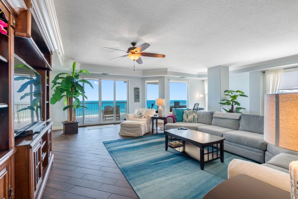 Image 10 of 73 For 19734 Gulf Boulevard 402