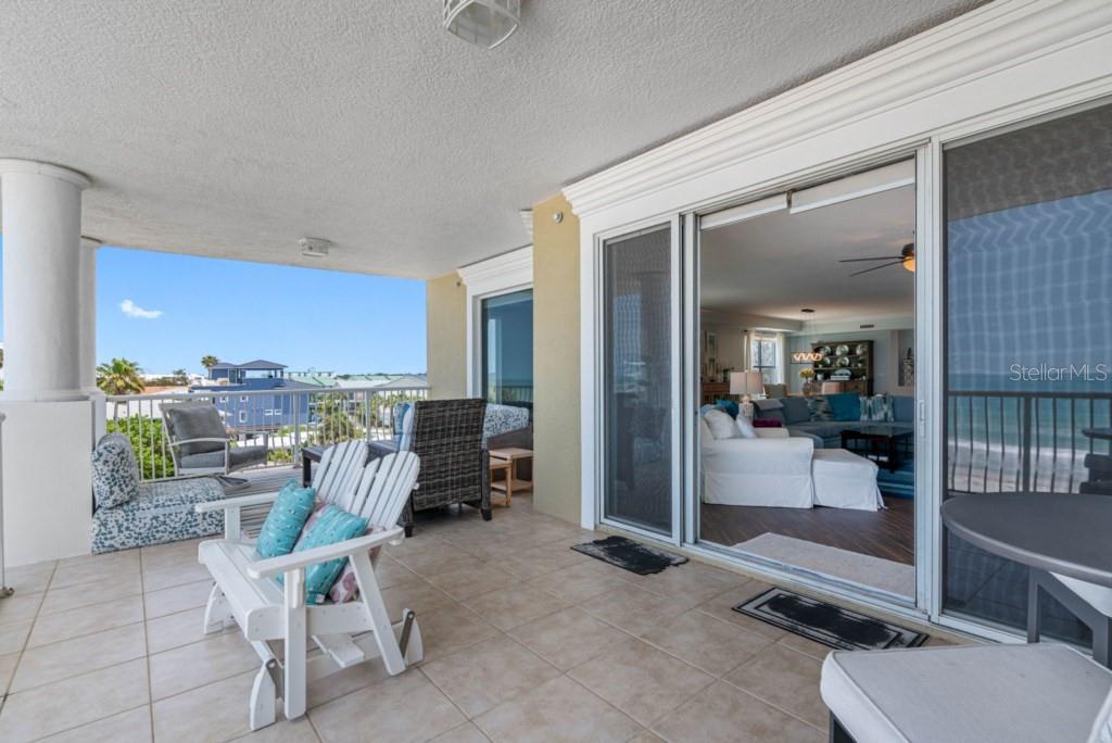 Image 15 of 73 For 19734 Gulf Boulevard 402