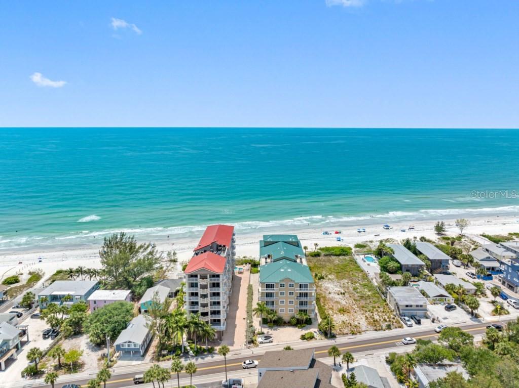 Image 2 of 73 For 19734 Gulf Boulevard 402