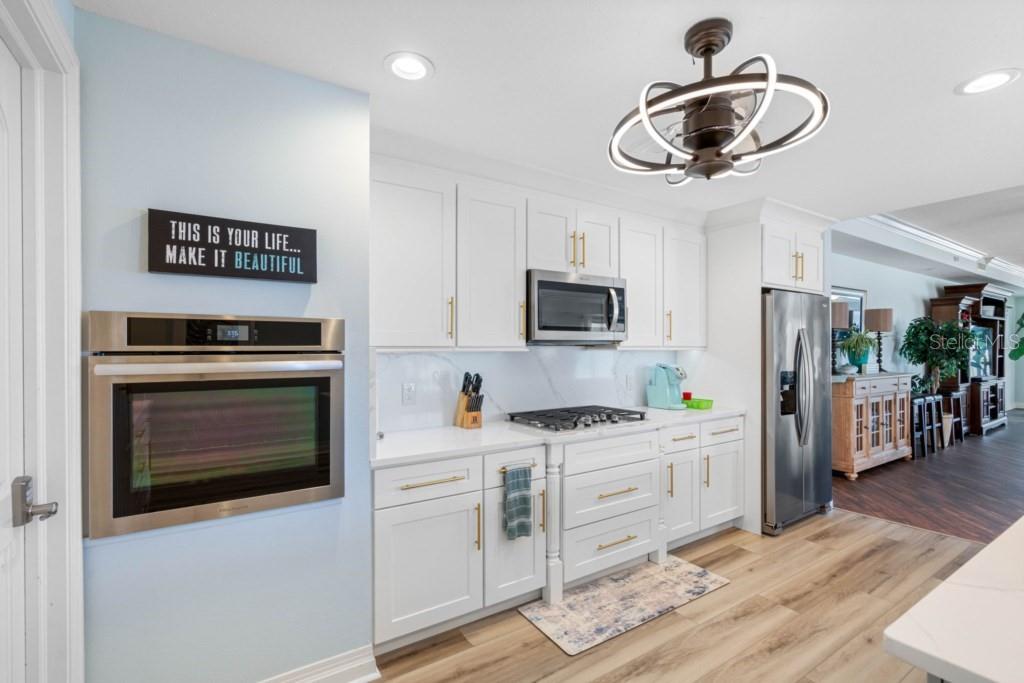 Image 24 of 73 For 19734 Gulf Boulevard 402