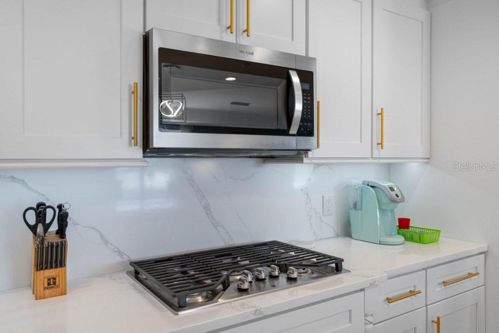 Image 26 of 73 For 19734 Gulf Boulevard 402